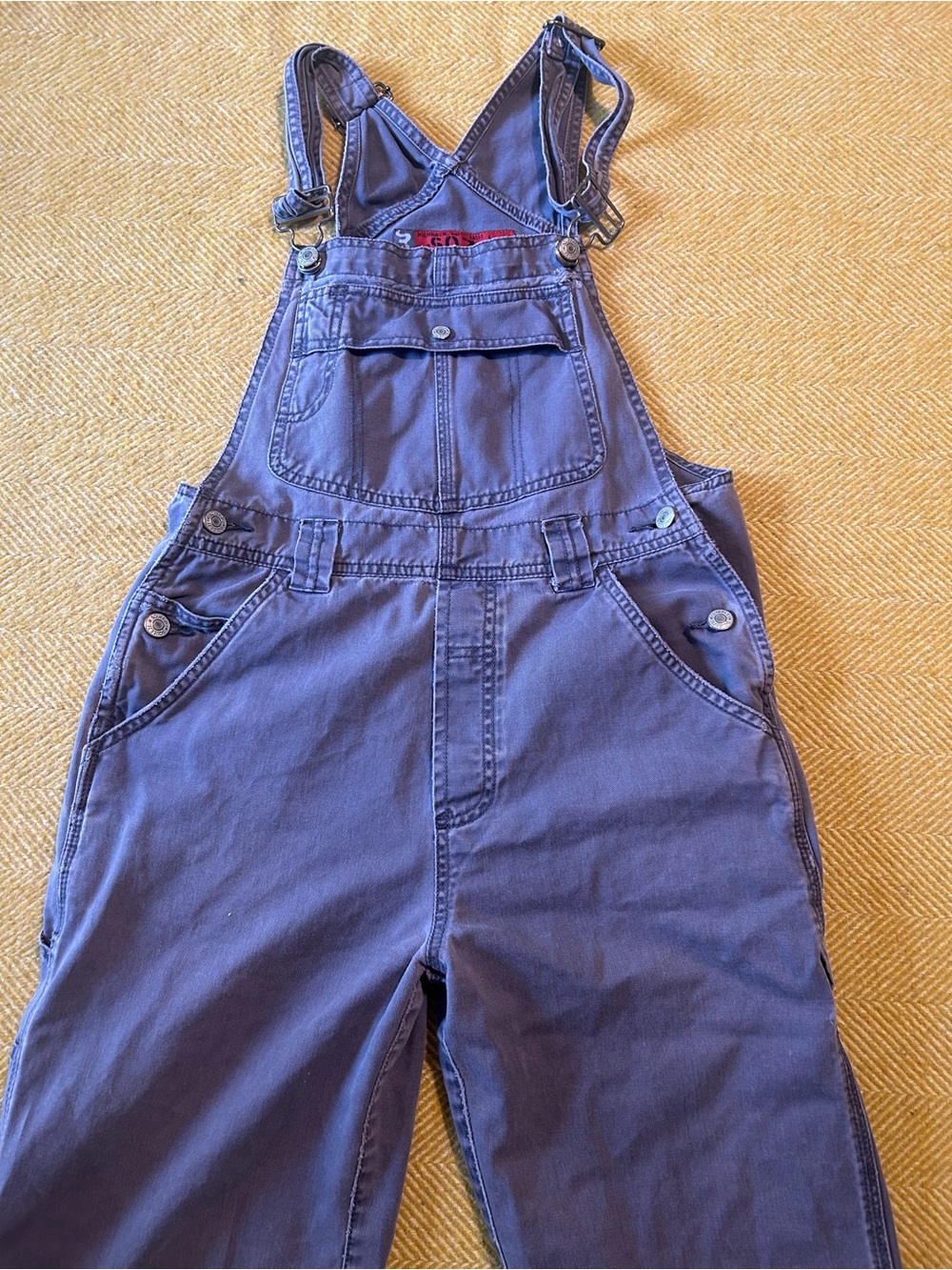 Women’s Size small. Vintage 90s Squeeze overalls.
